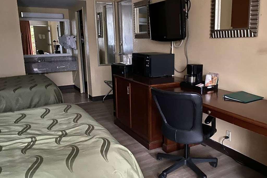 Ramada By Wyndham Rome - Verona Habitación foto